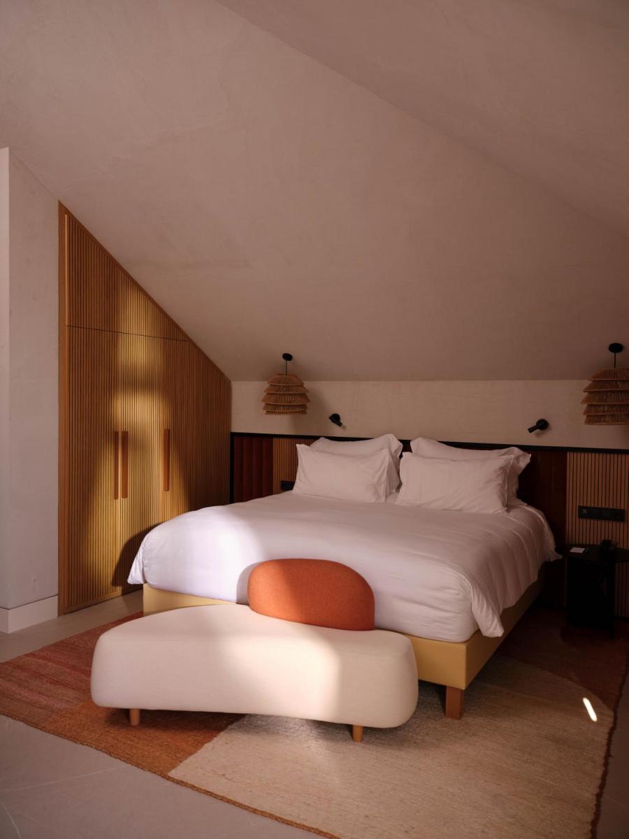 Cama o camas de una habitación en SO/ Sotogrande Spa & Golf Resort Hotel