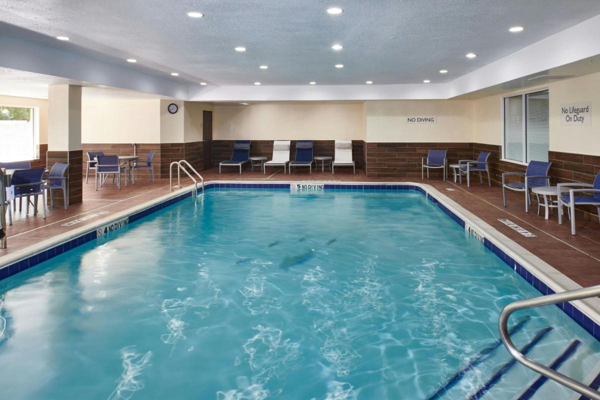 Fairfield Inn & Suites Detroit Livonia - Housity