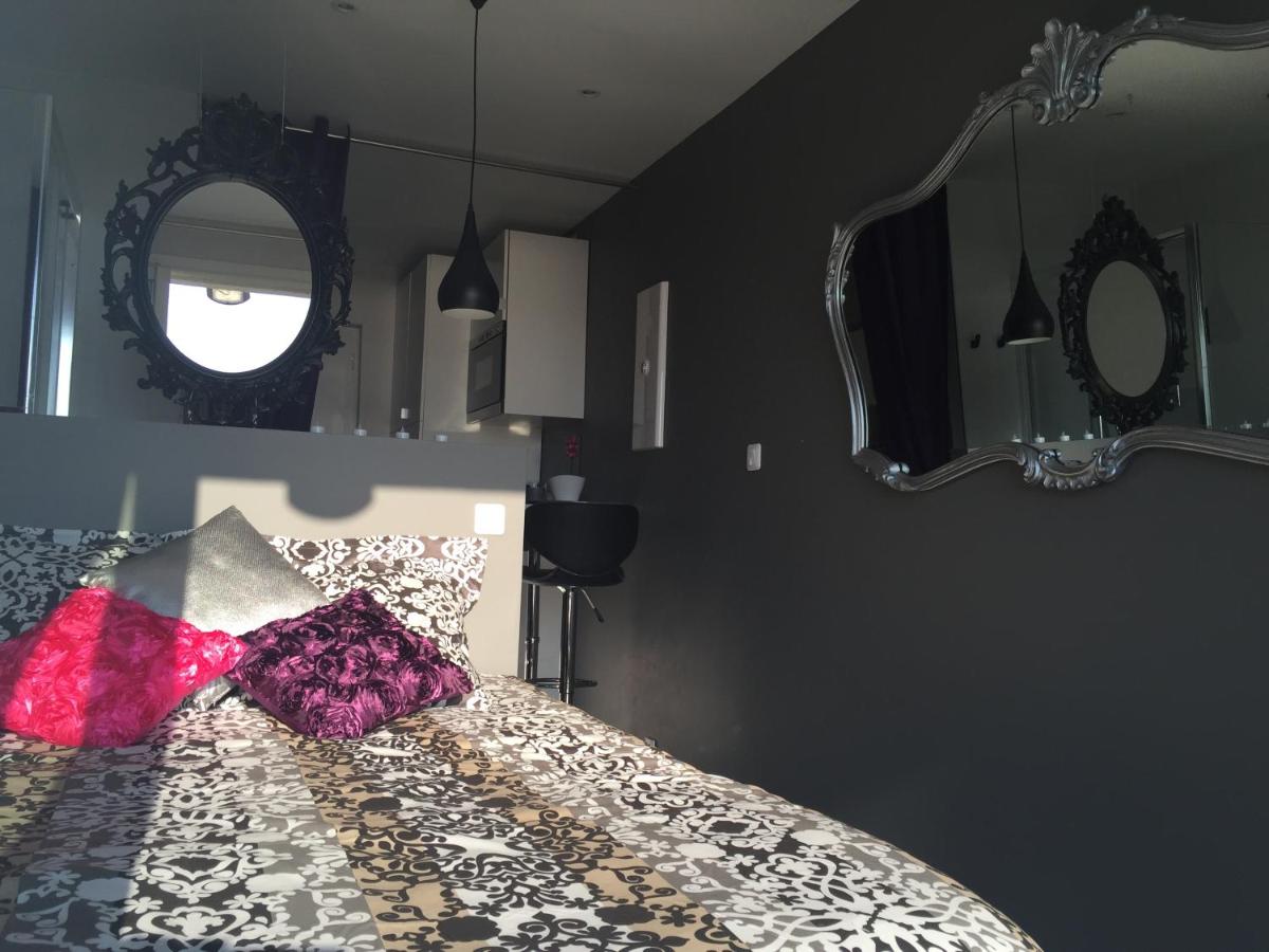 Studio Glamour Naturiste - Housity