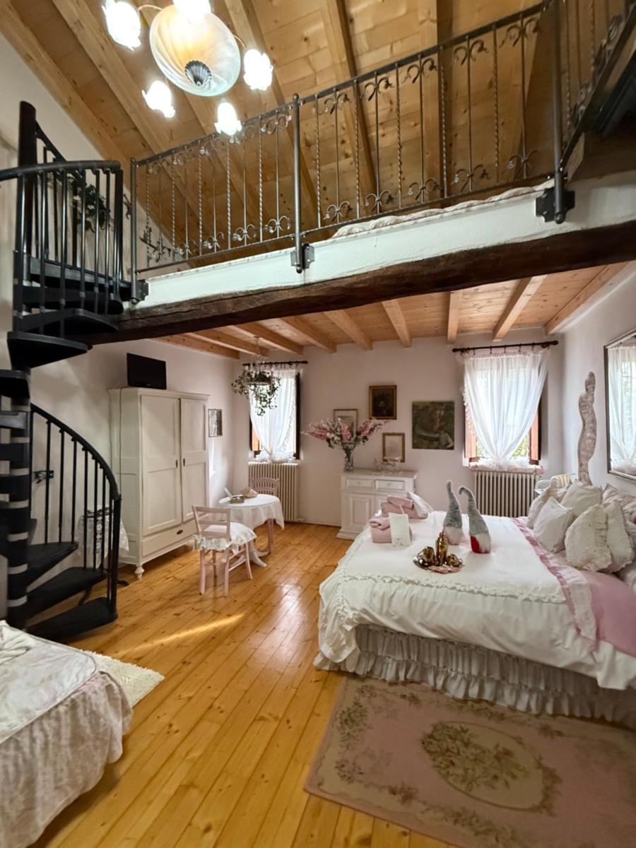 Villa Camilla - Housity