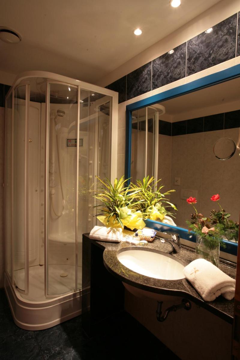 Hotel Al Ponte - Housity