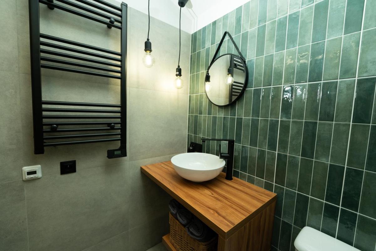 Stacja Natura - Housity