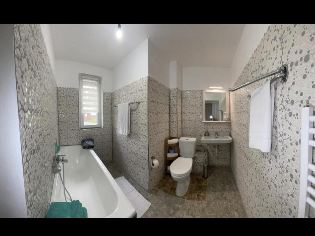 Osteria Mediterranean - Housity