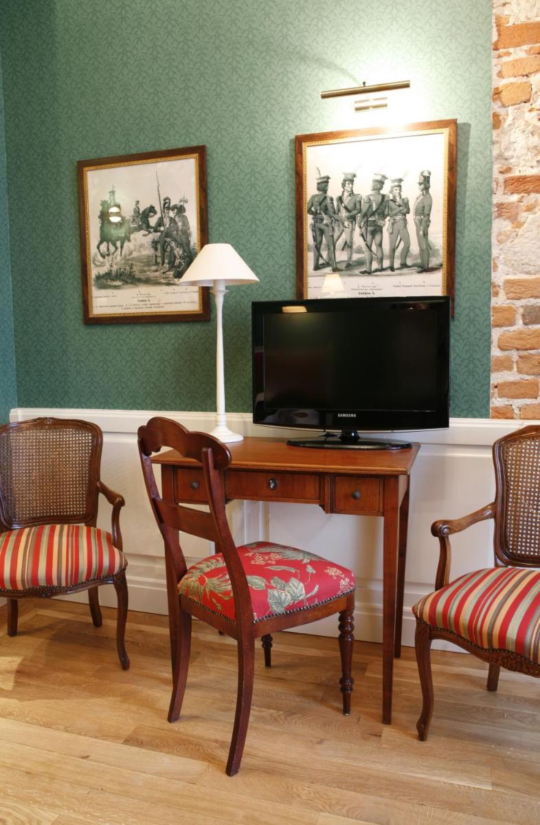 Hotel Dwór Kościuszko - Housity