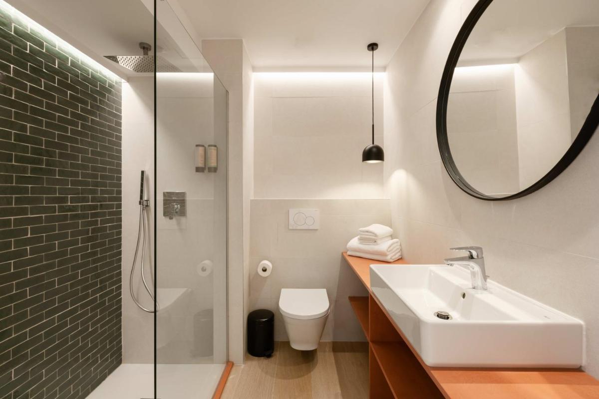 Hostal Marí - Housity