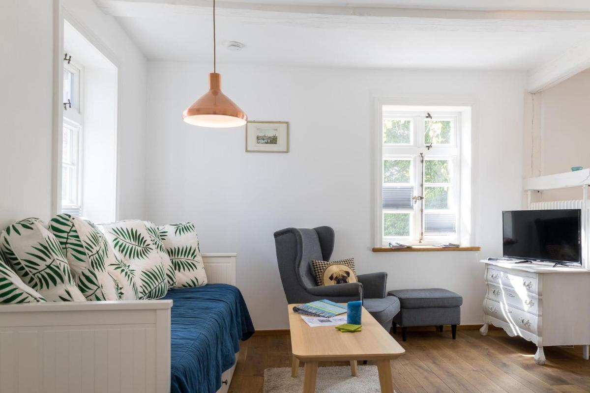FW Alte Bauernkate \"Kaminstube\" - Housity
