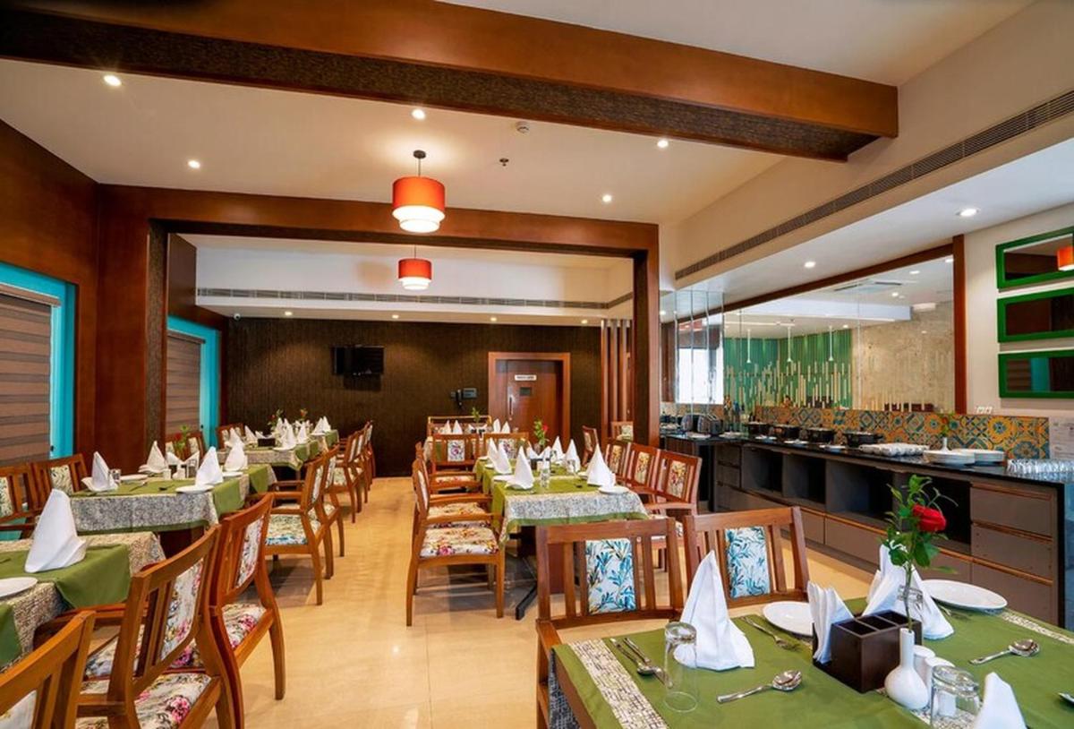 Hotel Hills Park - Housity
