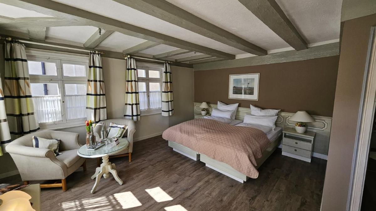 Altes Pfarrhaus Hotel und Restaurant - Housity