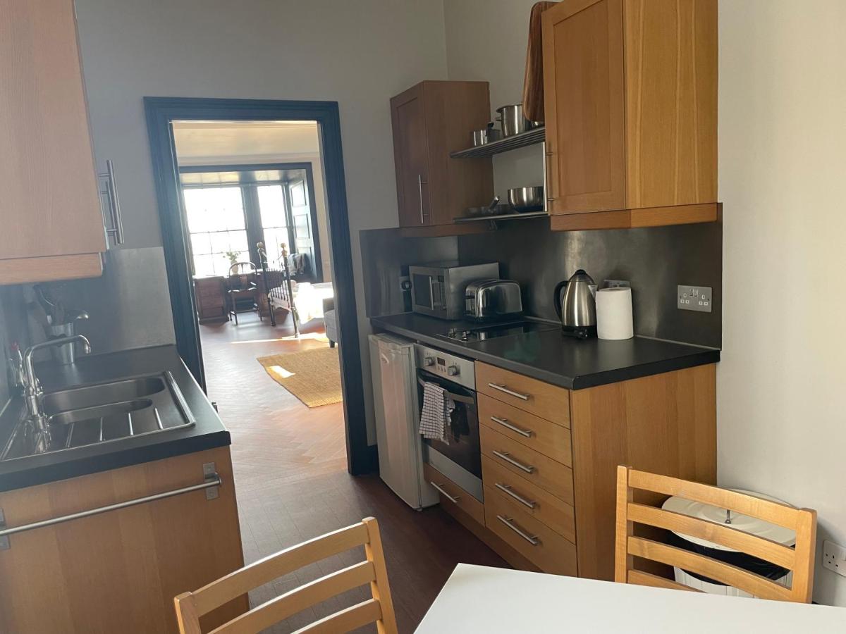 High St Flat - Housity