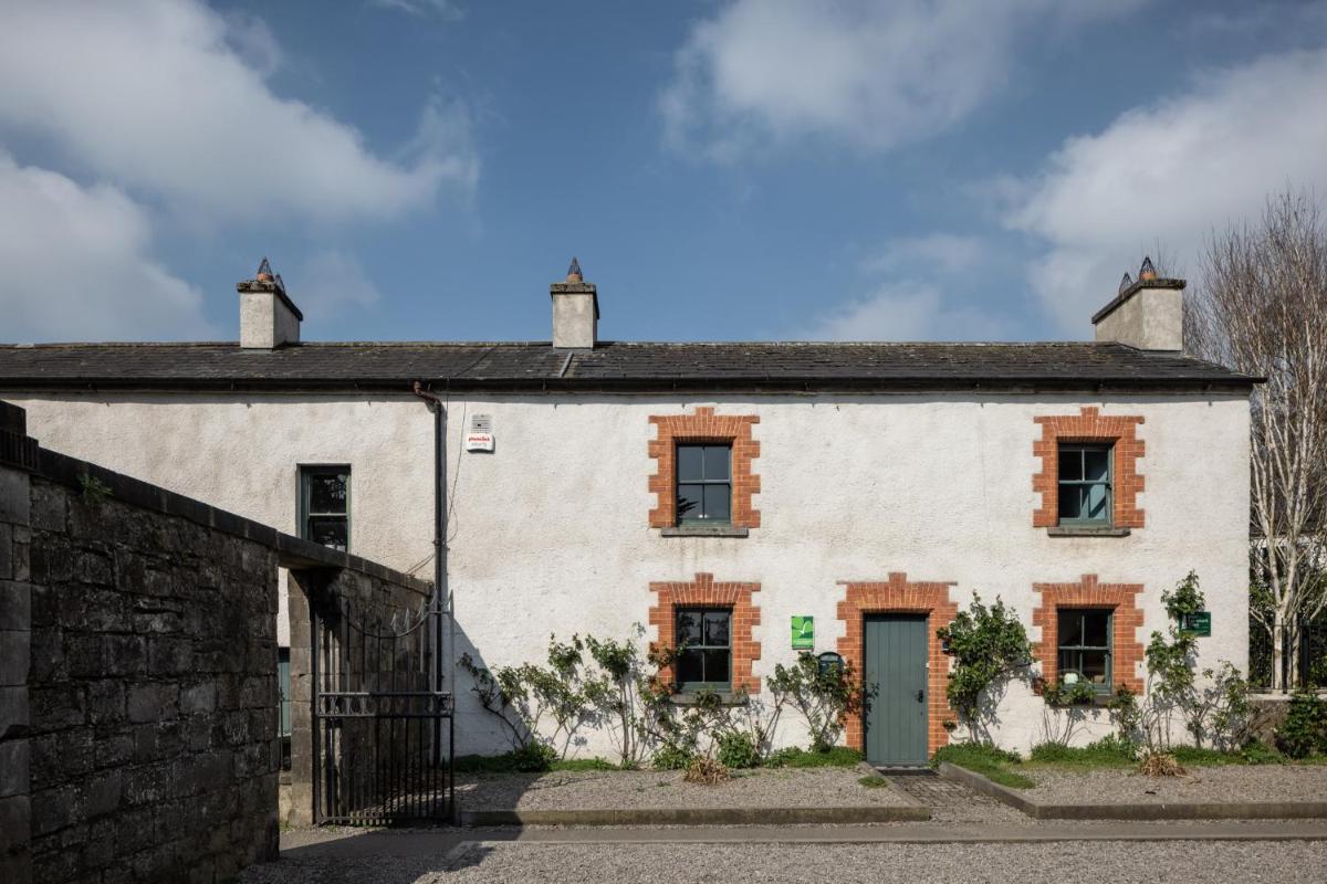 Castletown Gate House - Housity