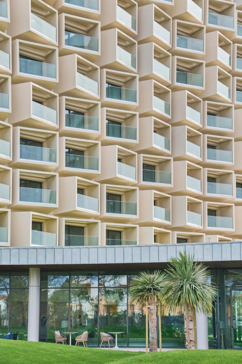 O edifício onde o hotel está situado