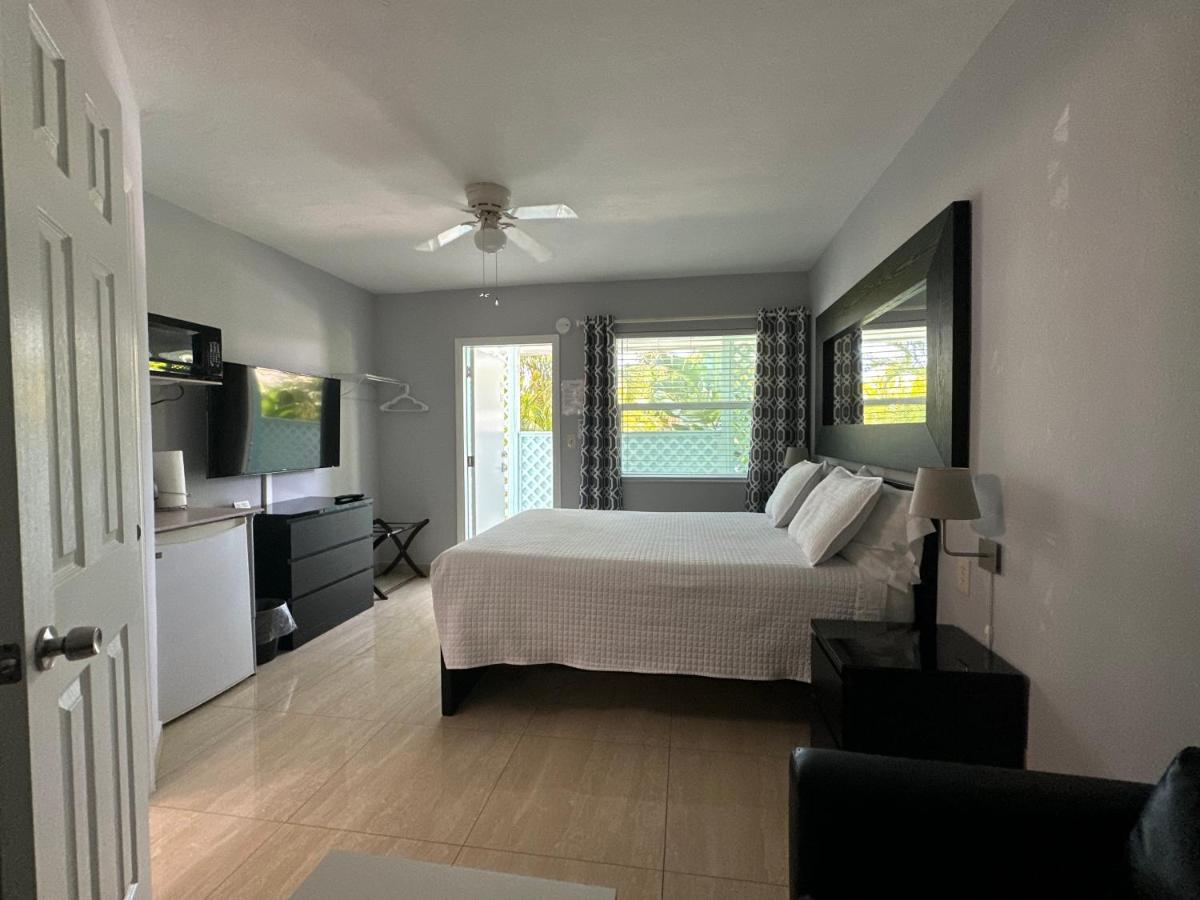 White Horse Motel - Housity