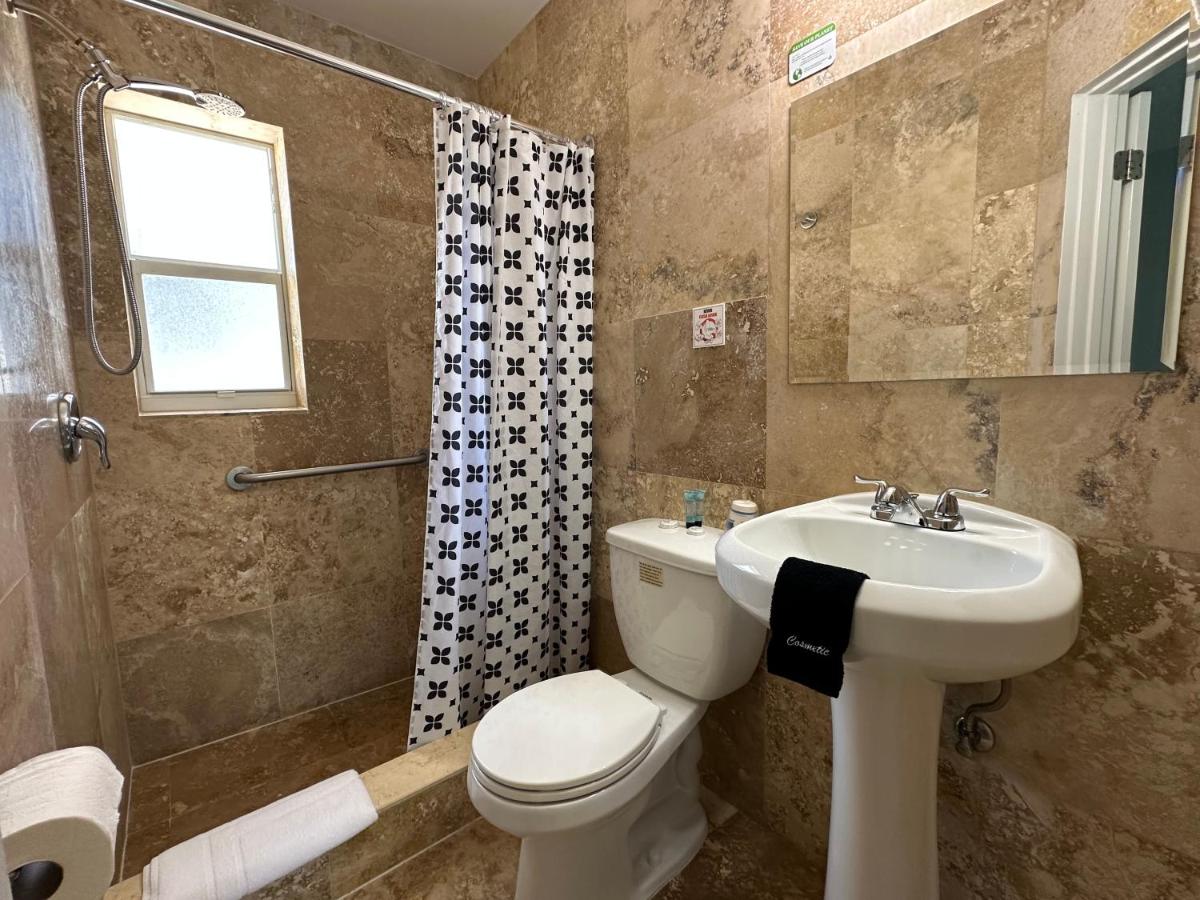 White Horse Motel - Housity