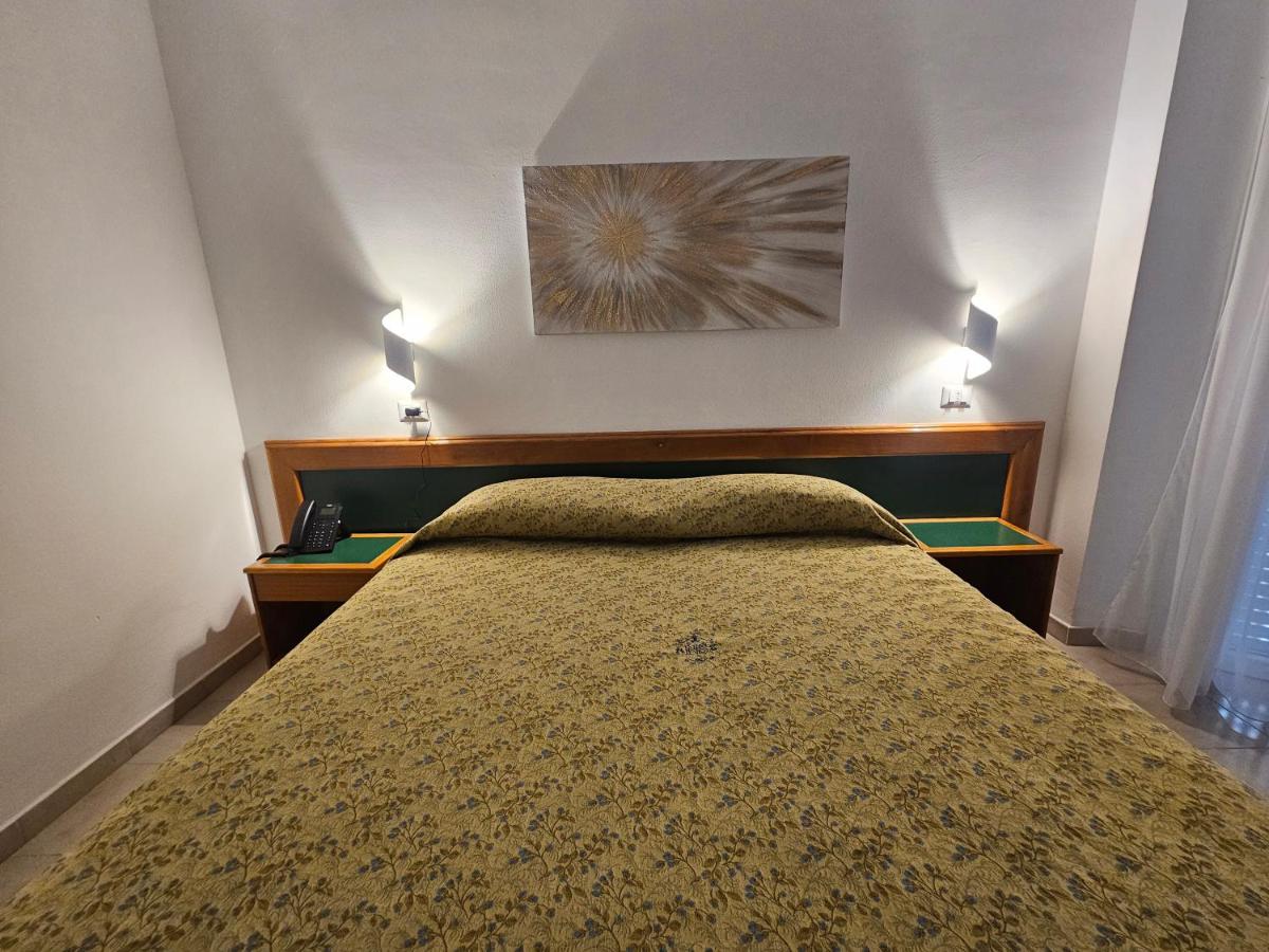 Hotel Neptunus - Housity