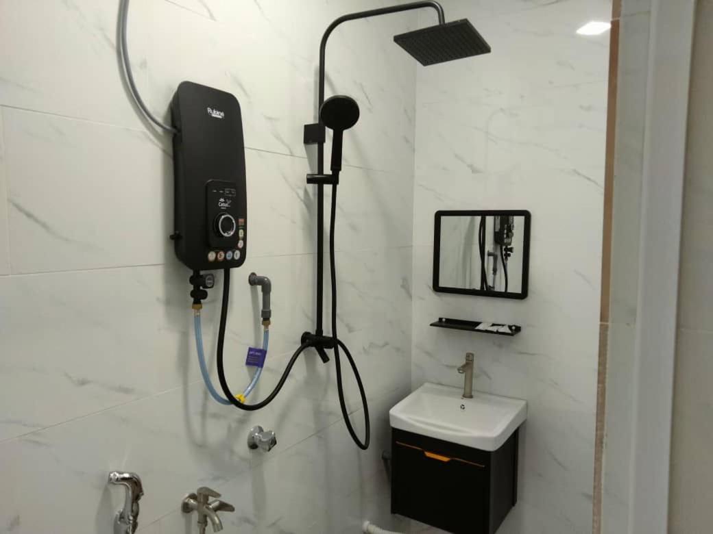 Rayyaz Inn - Housity