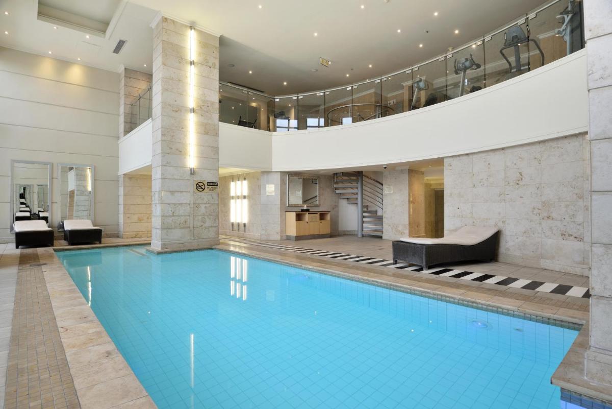 The Michelangelo Towers - Housity