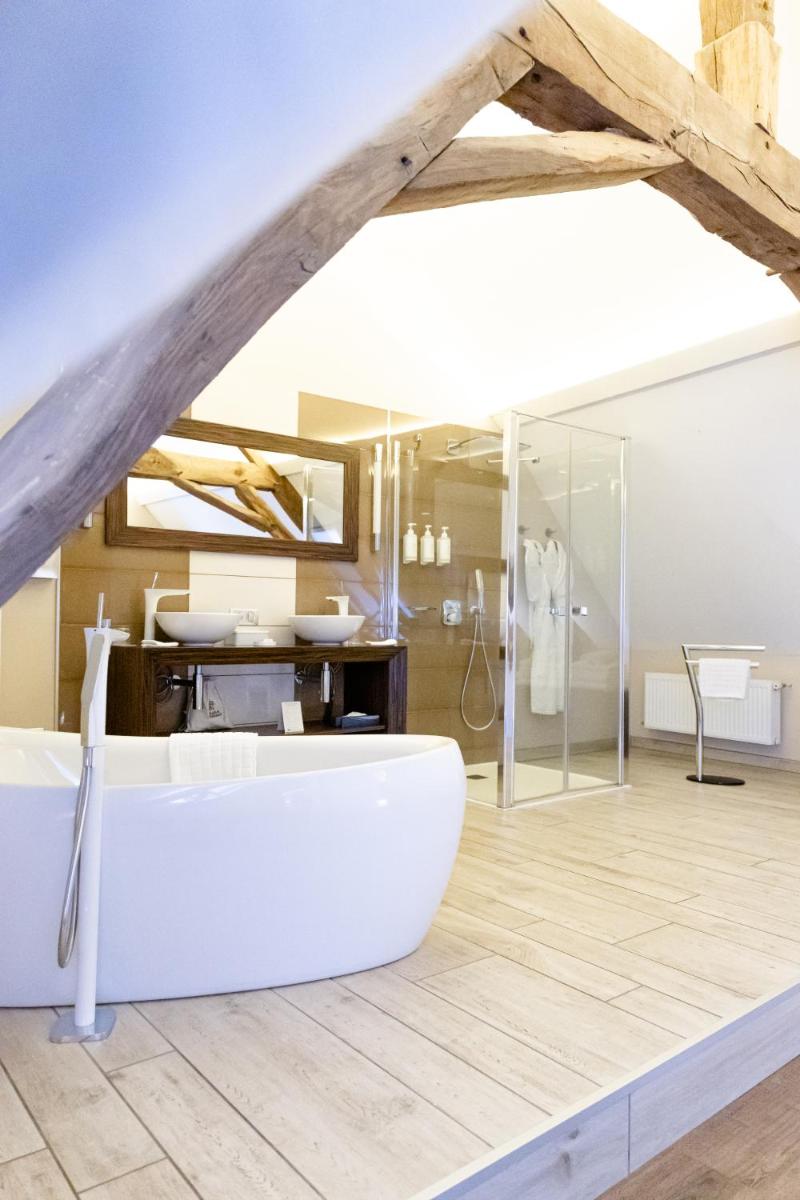 Coin salon dans l'établissement Maison Doucet - Relais & Châteaux