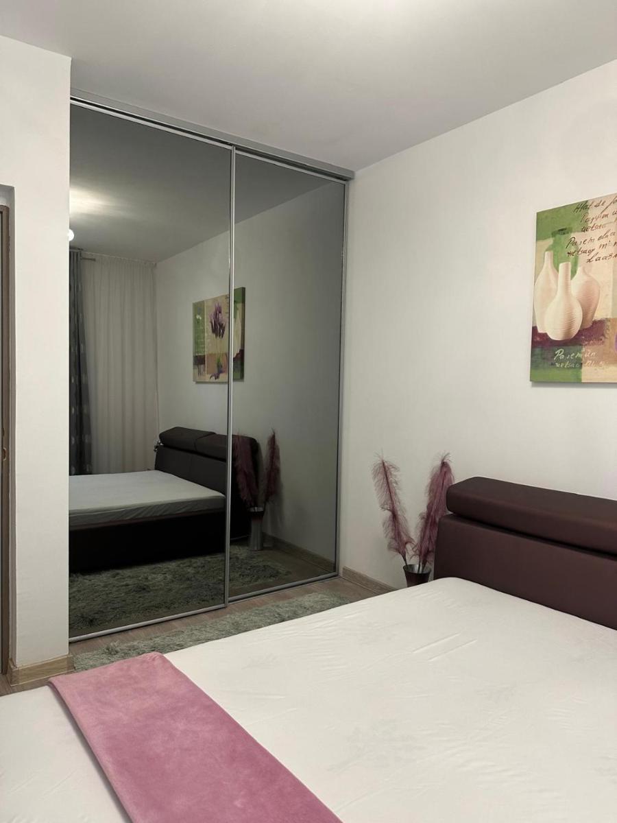 Sea View Luxury Apartament - Housity