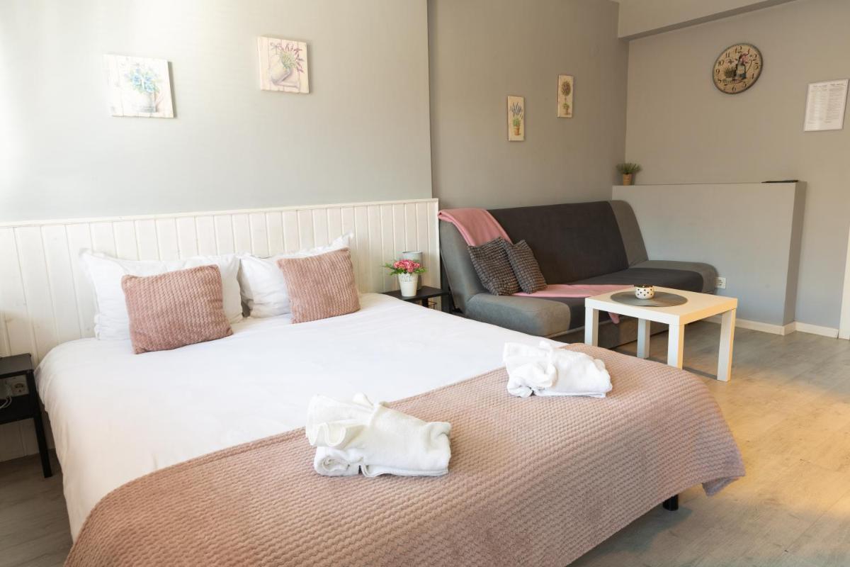 La Piazza Hotel - Housity