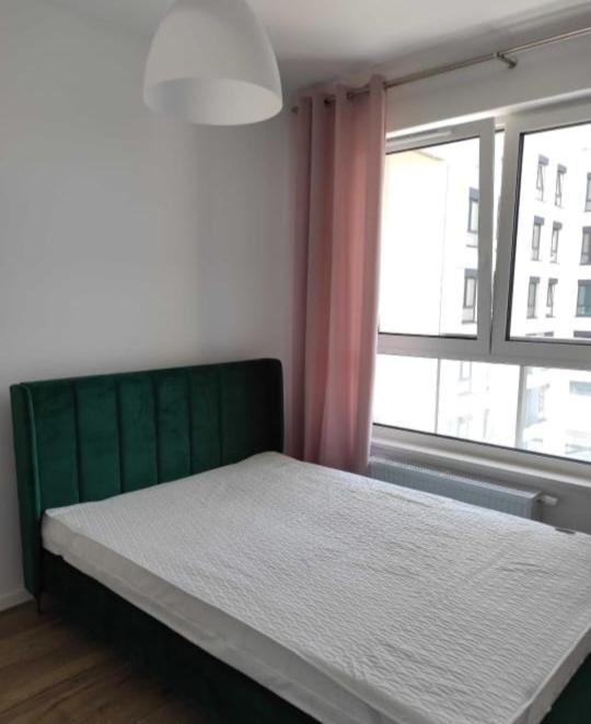 Airport Apartment - Hizvo