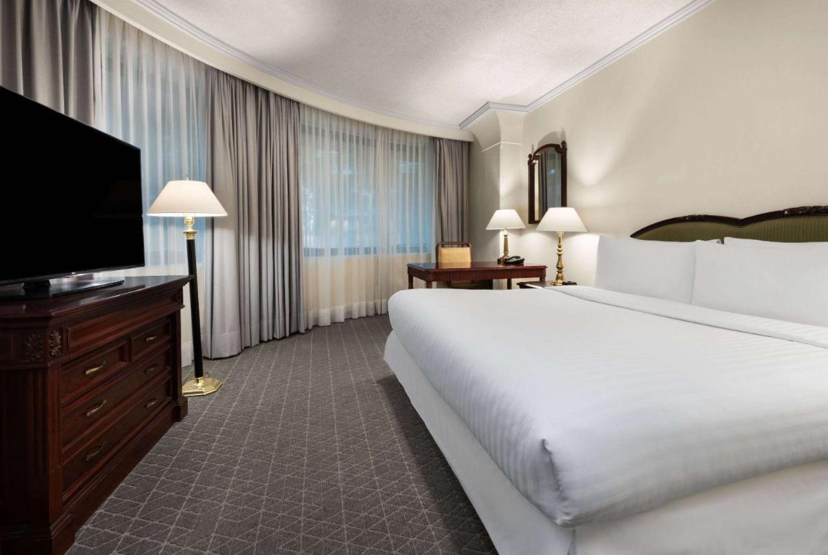 Wyndham Monterrey Ambassador Centro - Housity