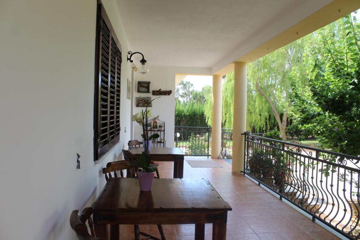 Anna Rita Alghero B&B - Housity