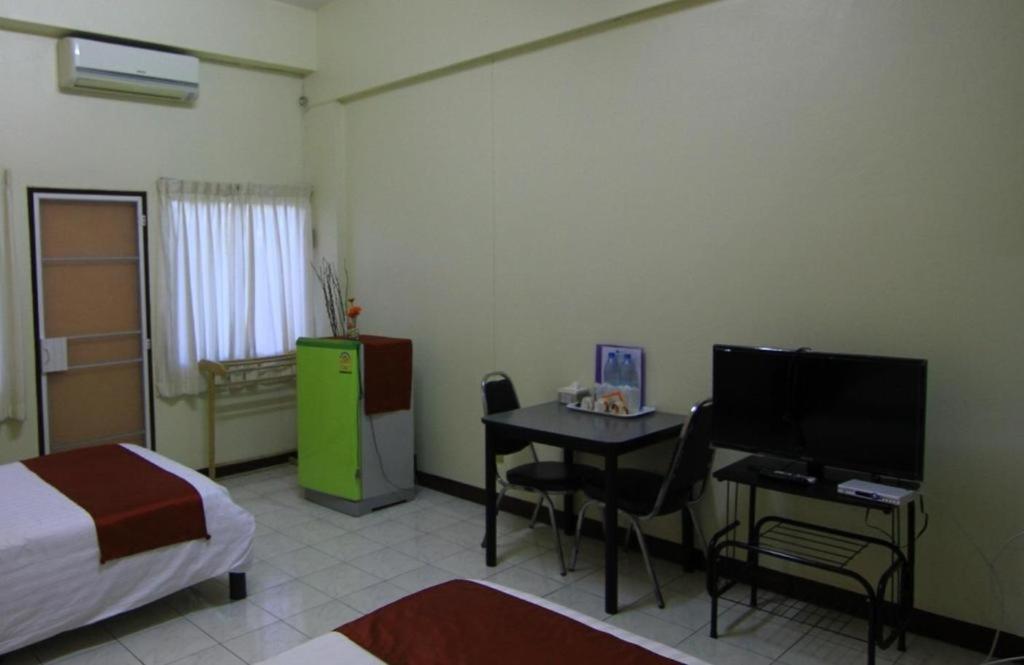 Lamphun Place - Housity