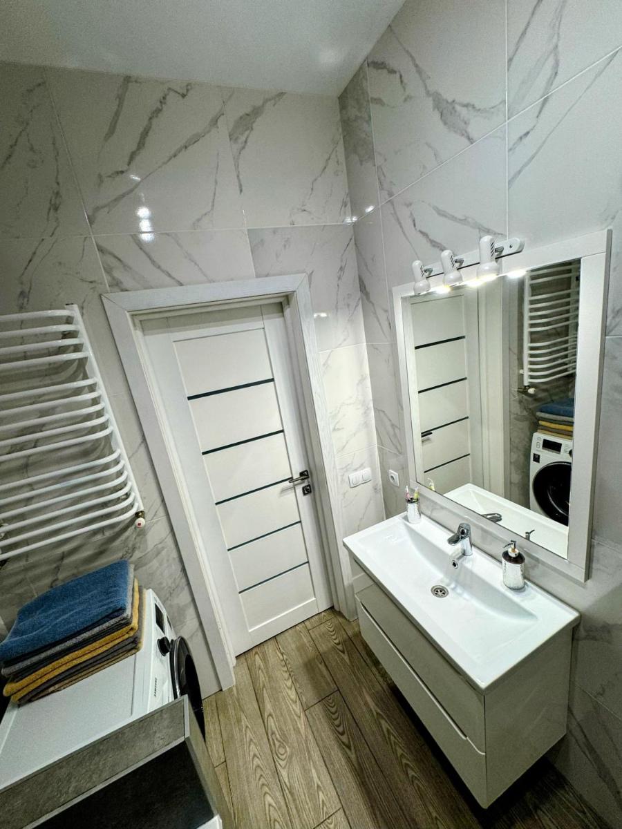 VIP apartment у центрі міста, новобудЖК Театральний,дуже простора - Hizvo