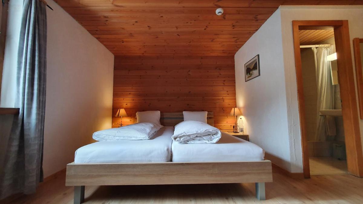 Hotel Suretta - Housity