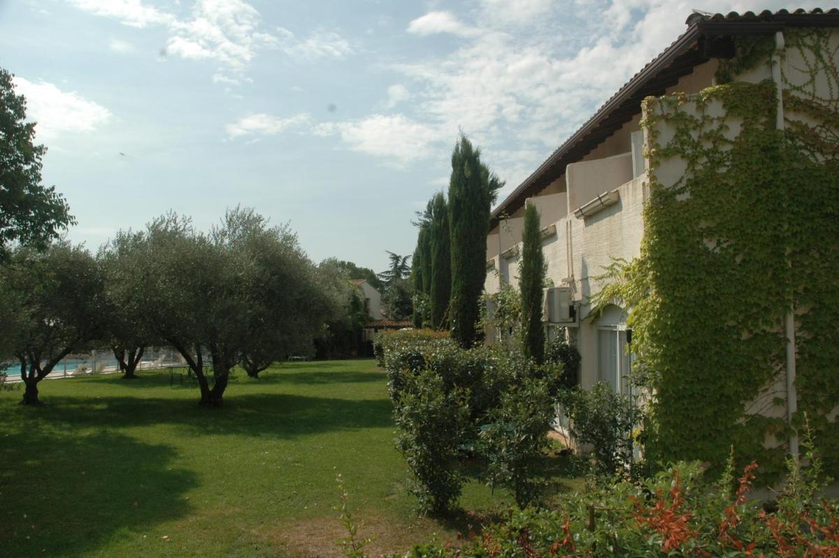 Olivier Hôtel - Housity