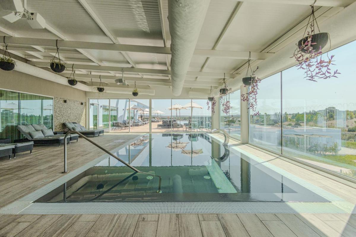 A piscina em ou perto de Sleep & Nature Hotel