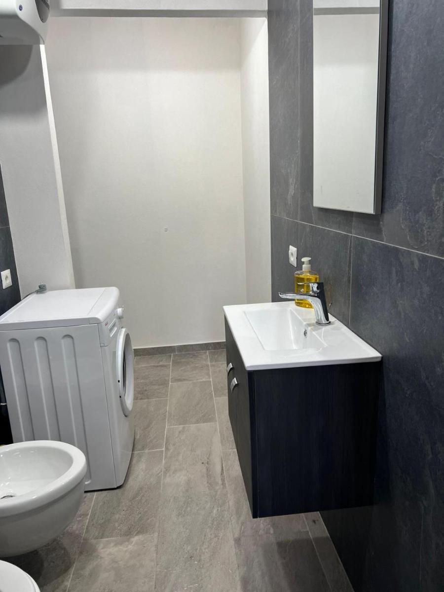 Fleo House - zona centralissima di Bosa - Housity