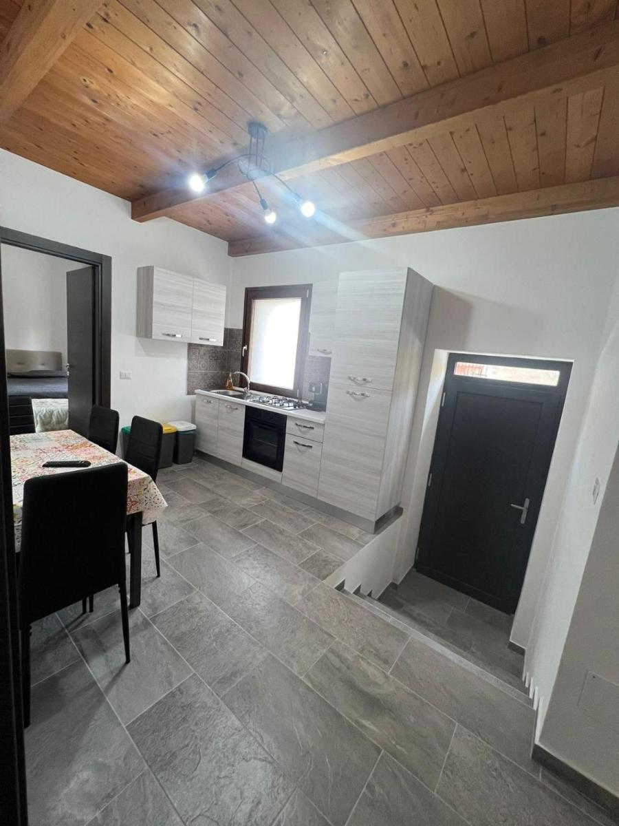 Fleo House - zona centralissima di Bosa - Housity