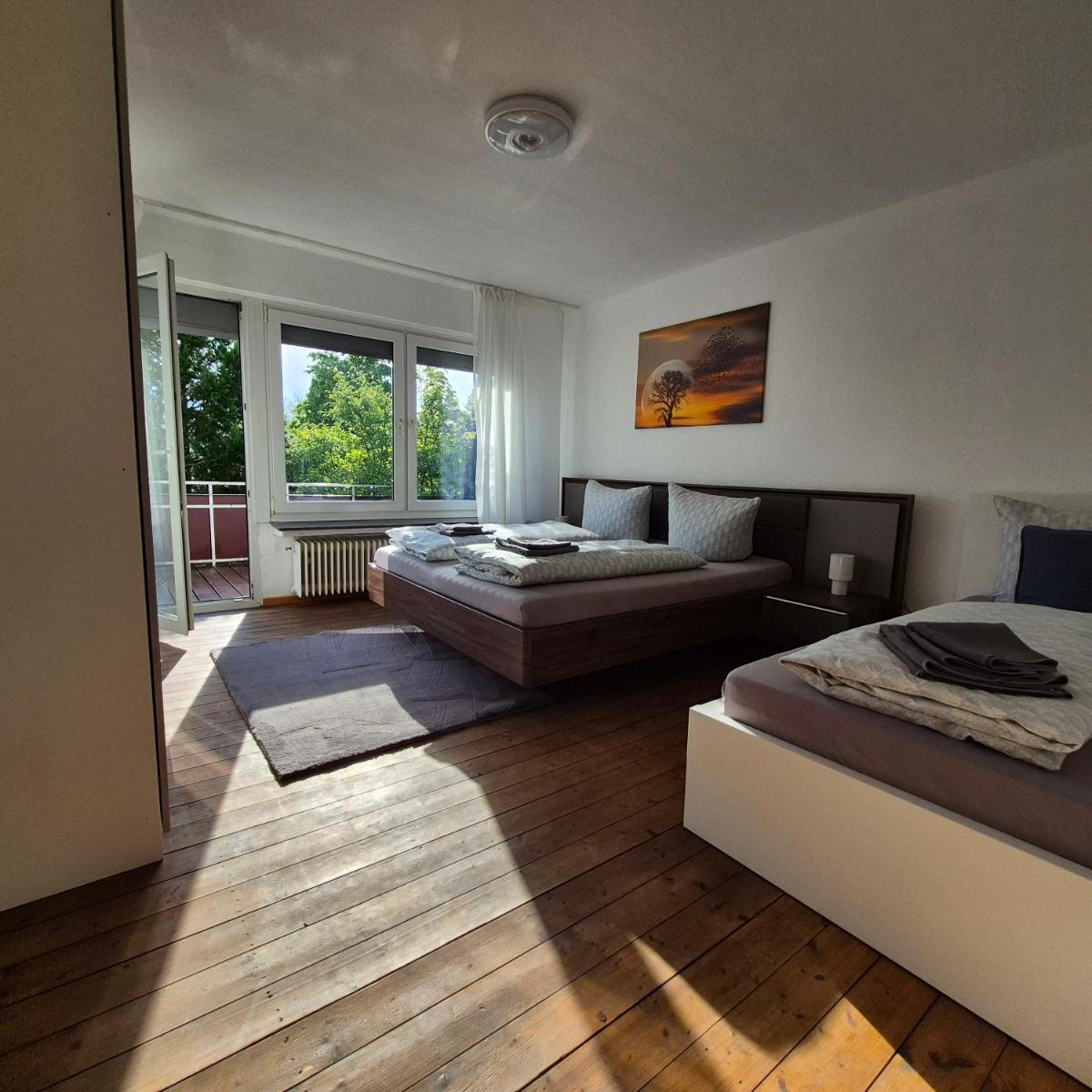 Happy Place Apartment XXL - Housity