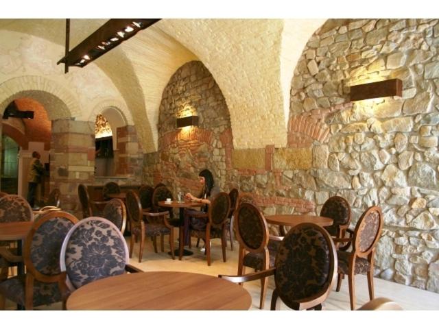 Hotel Diafan - Housity