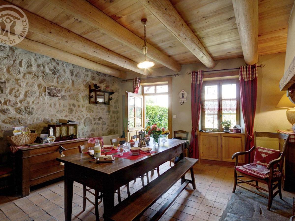 Gîte de Caractère 3 Épis avec Jardin à Estivareilles - FR-1-496-43 - Hizvo