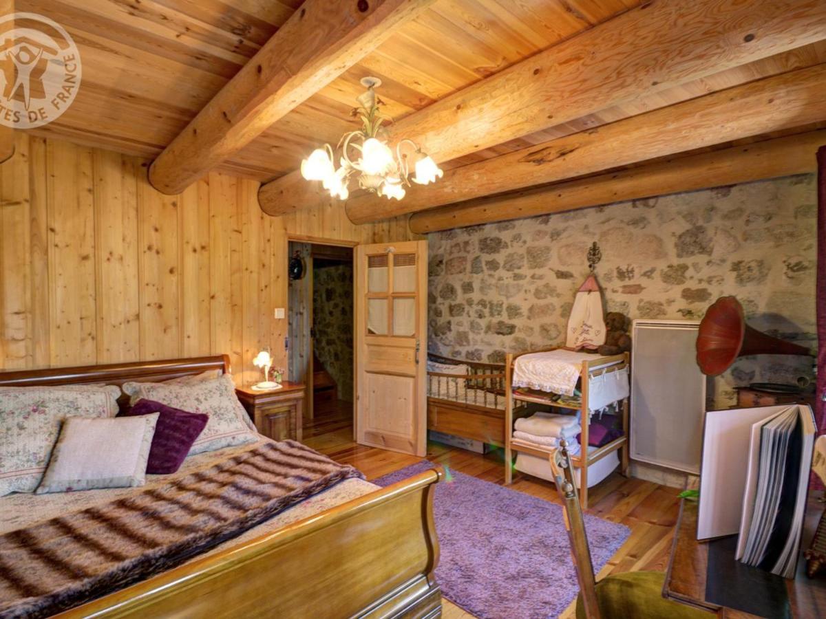 Gîte de Caractère 3 Épis avec Jardin à Estivareilles - FR-1-496-43 - Hizvo