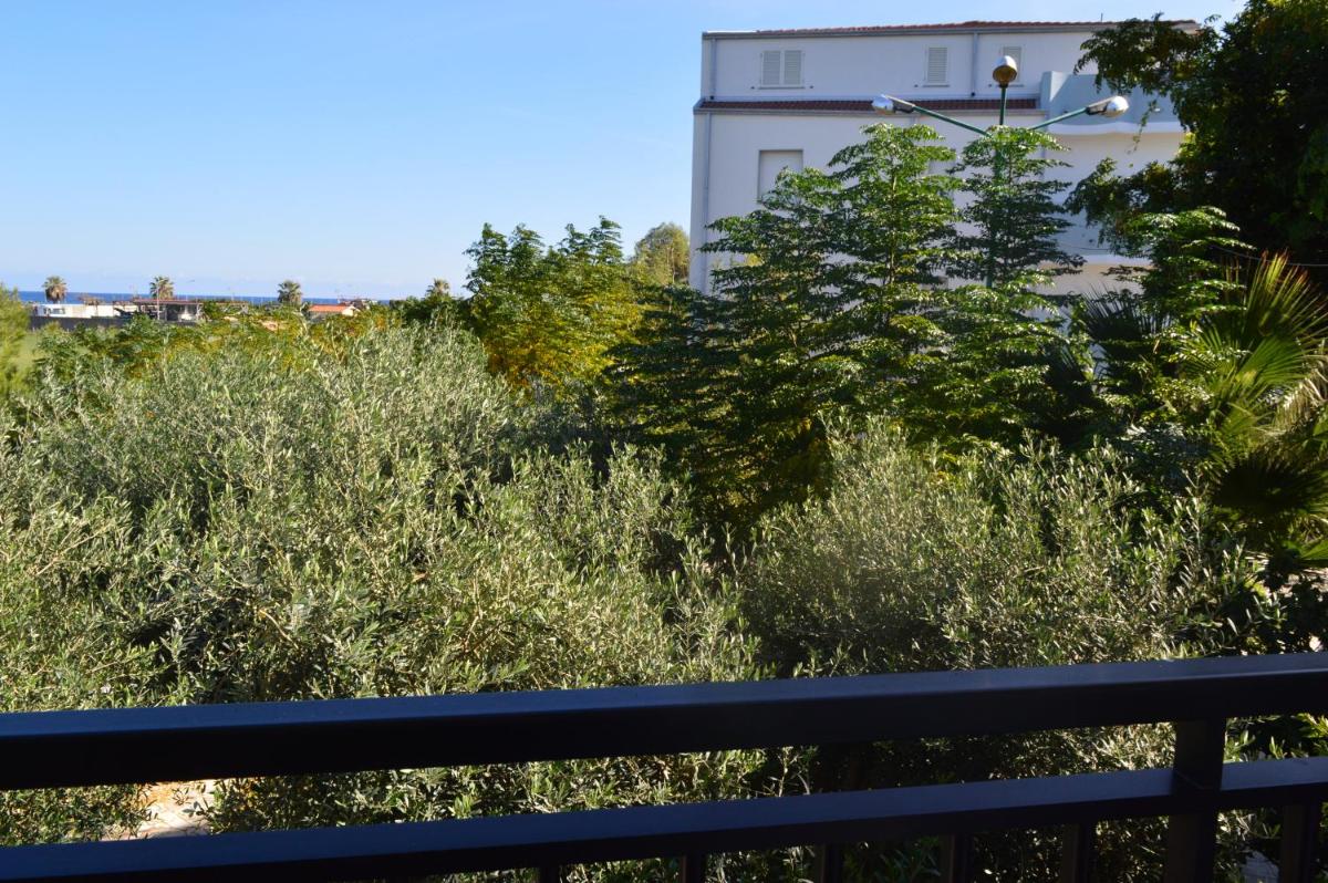 Il soggiorno diVino - Housity