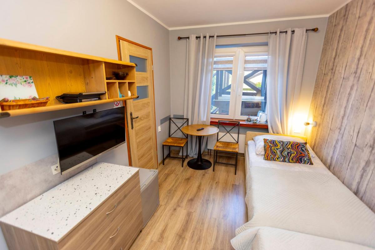 Gościniec Pod Markizami - Housity