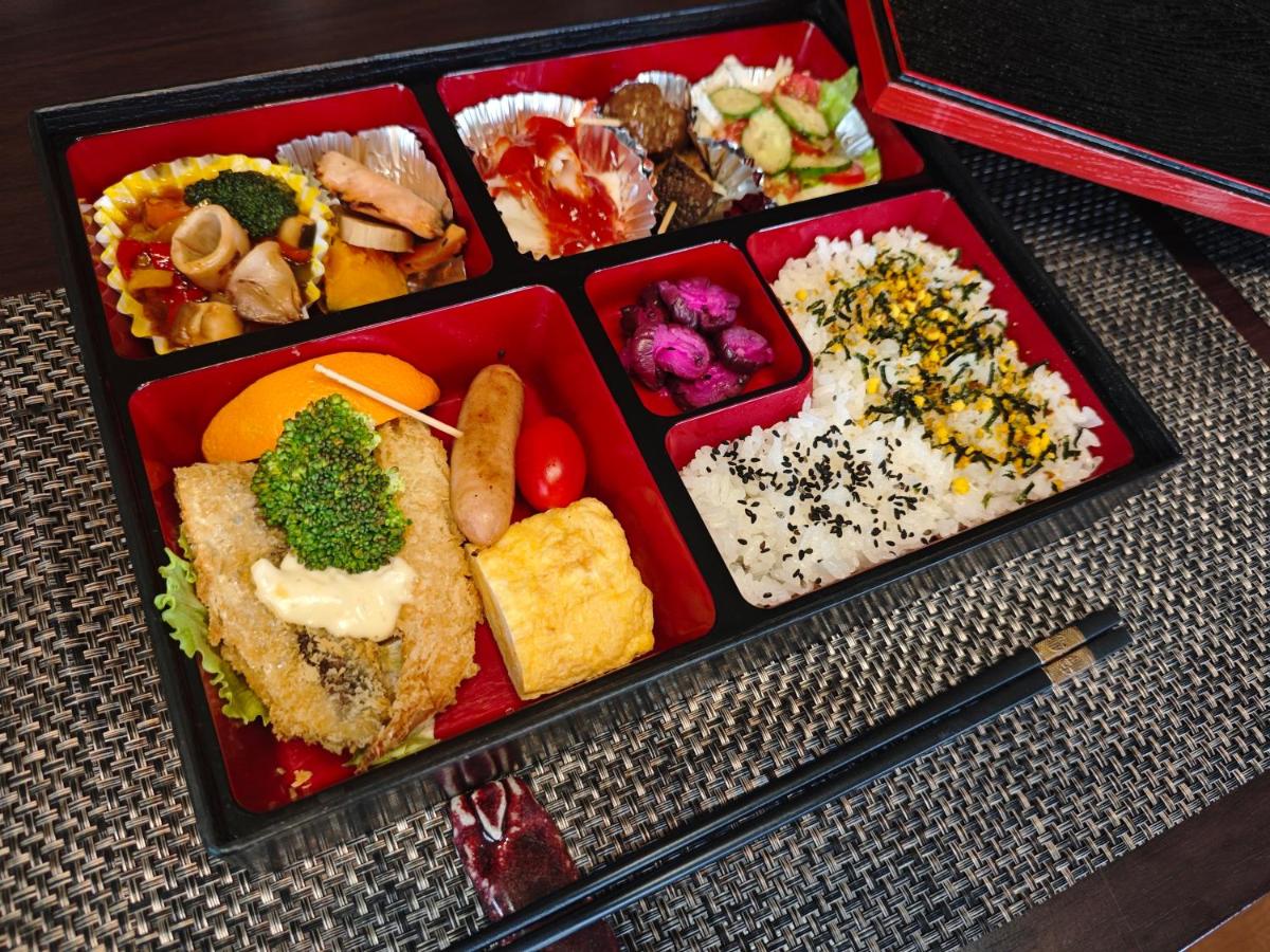 Yufuin Monday 湯布院マンデー - Housity