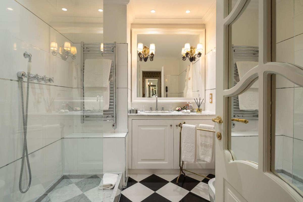 Salle de bains dans l'établissement Villa Gallici Hôtel & Spa