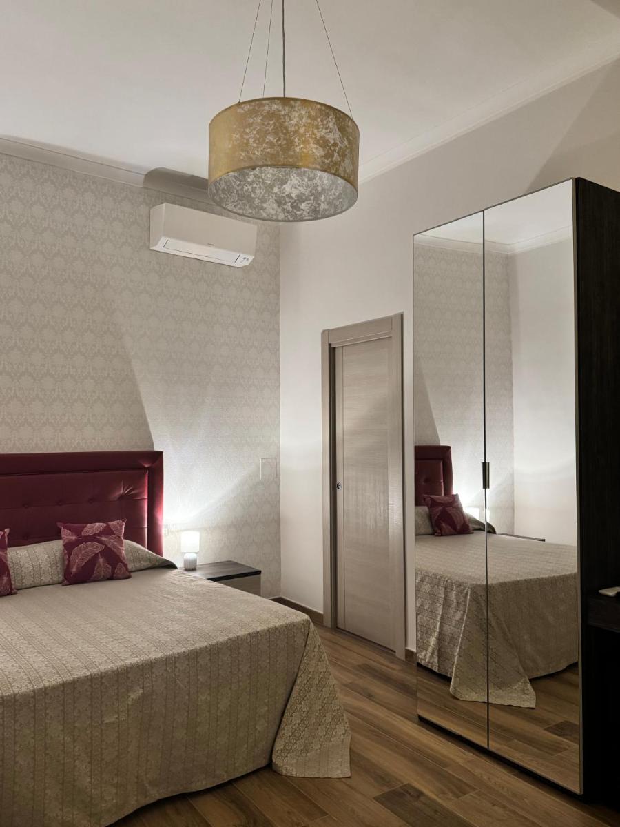 Cavour Luxury Rooms Catanzaro - Housity