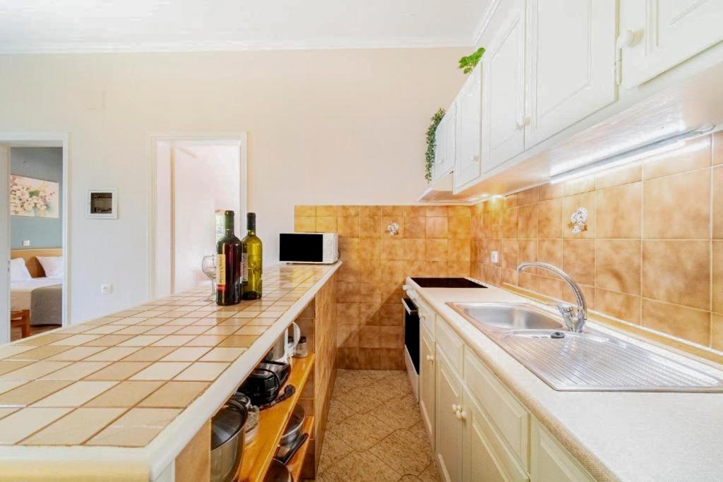Villa Olive Grove and sea view - Housity