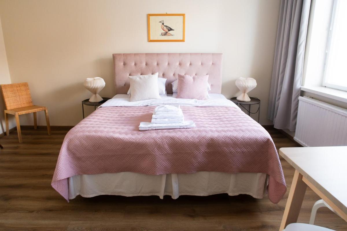 Hotel Homeland - Housity