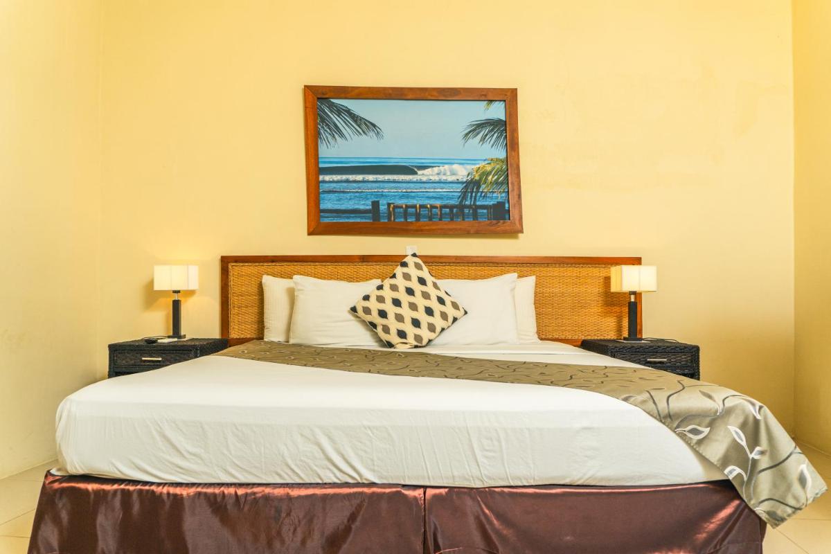 Hotel Plaza Marbella Granada - Housity