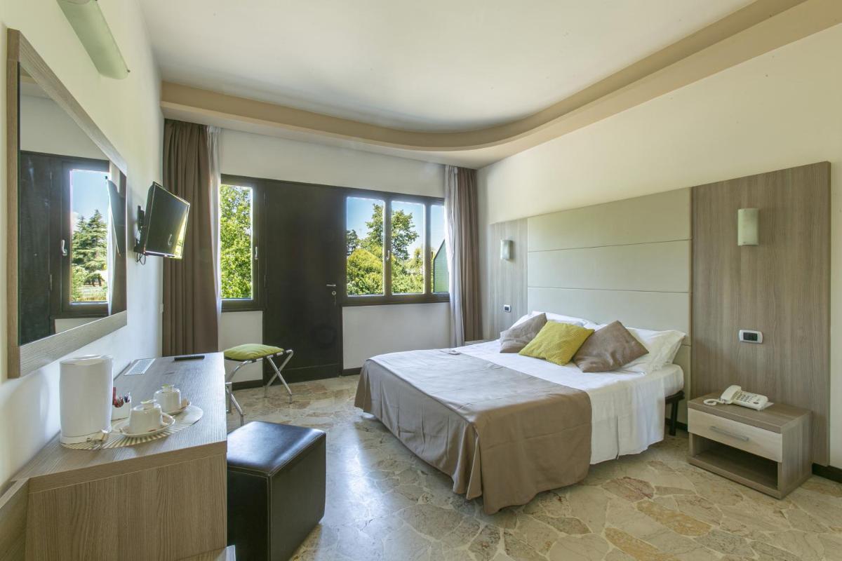 Hotel Boomerang - Housity