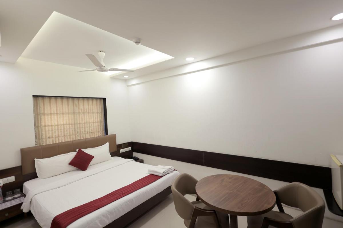 Hotel Shagun Rooms & Banquet, Surat - Hizvo