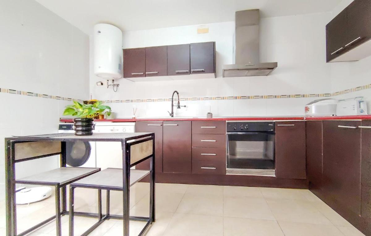 2 Bedroom Beautiful Home In Puerto De Sagunto - Housity