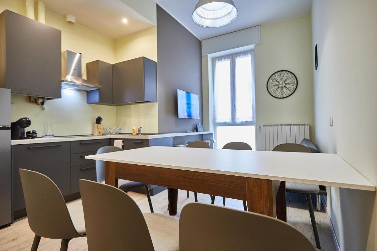 Cattaneo 65 - 3 Bedrooms, 5 minutes from Lake Como and station - Parking - Housity