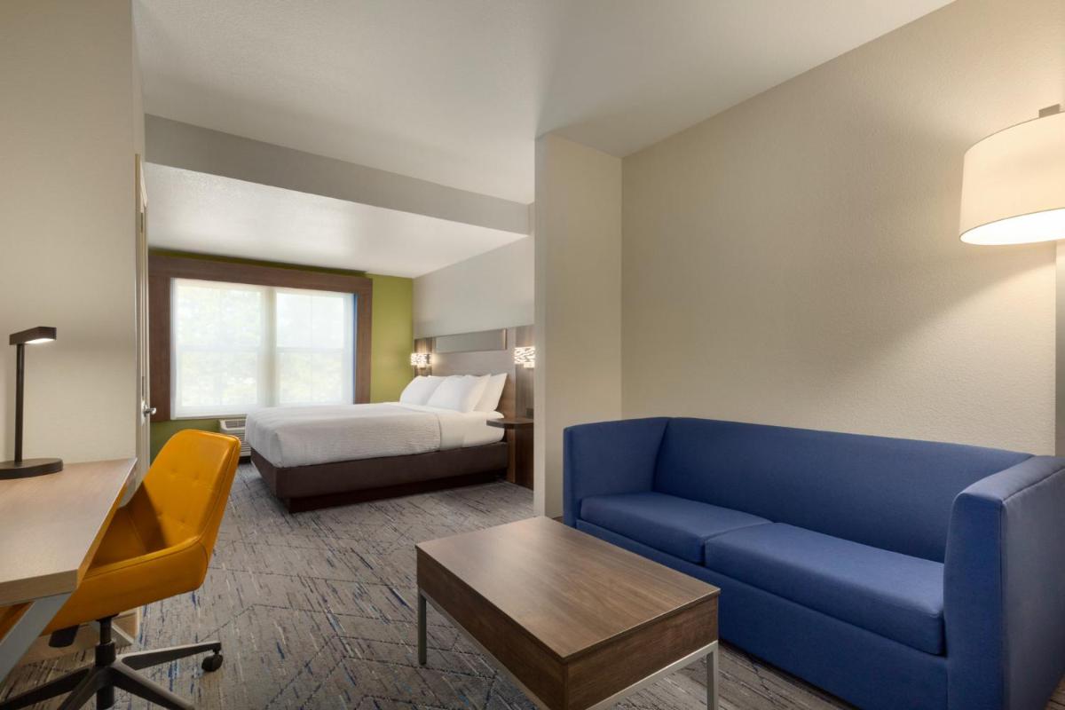 Holiday Inn Express- West Sacramento by IHG - Housity